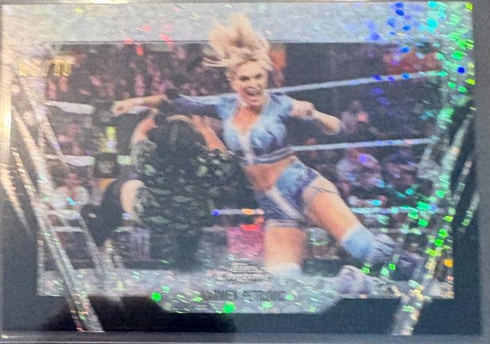 Karmen Petrovic [Black Mini Diamond Refractor] #54