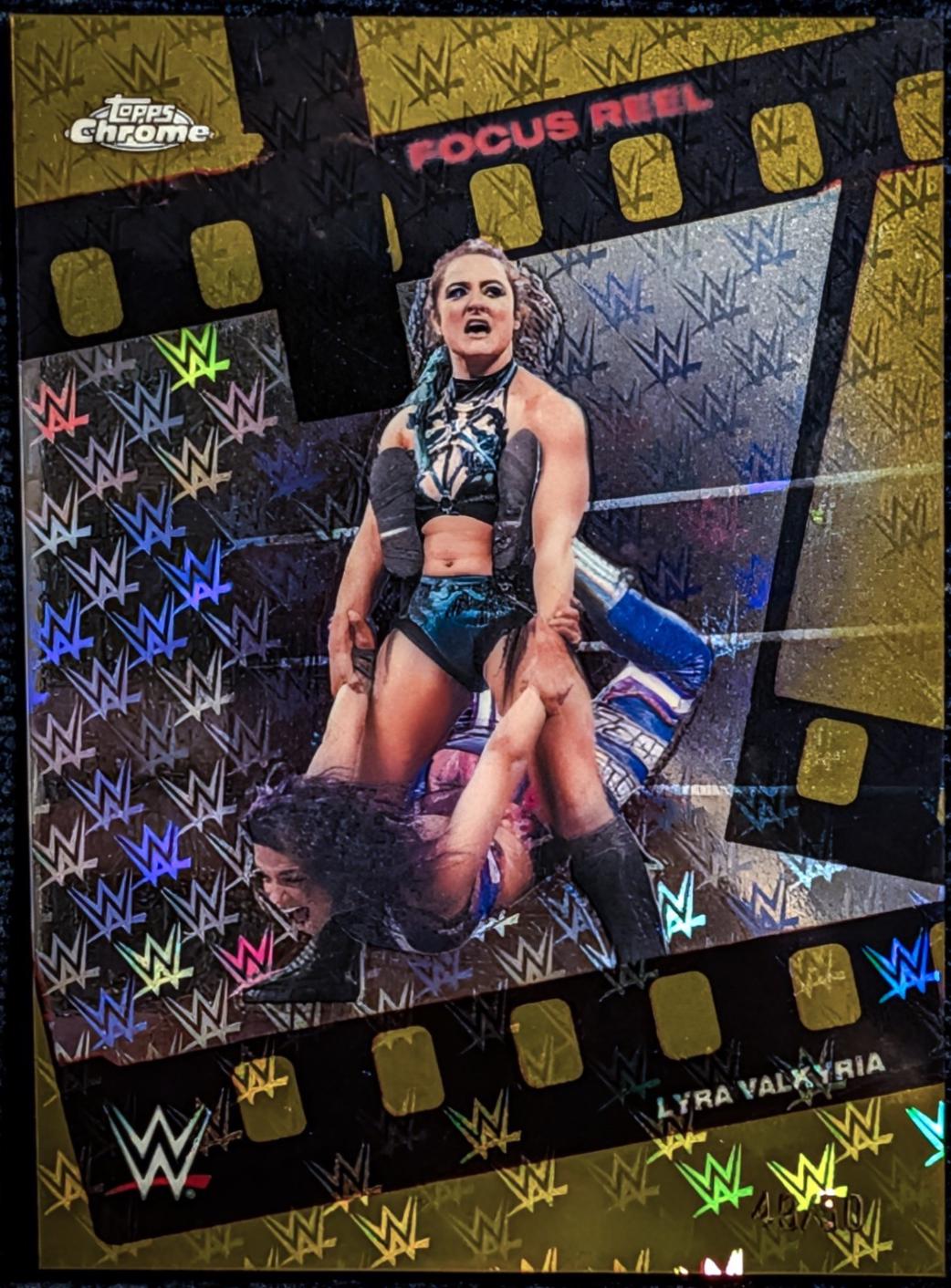 Lyra Valkyria [Gold Refractor] #FR-12