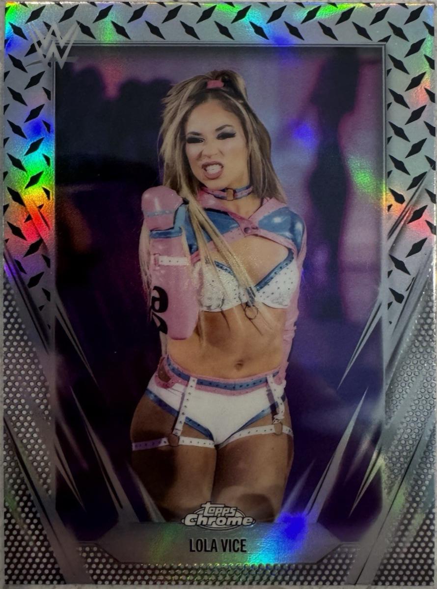 Lola Vice [Diamond Plate Refractor] #98