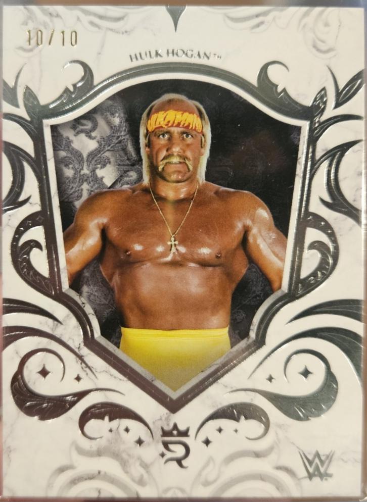 Hulk Hogan™ [Silver] #35