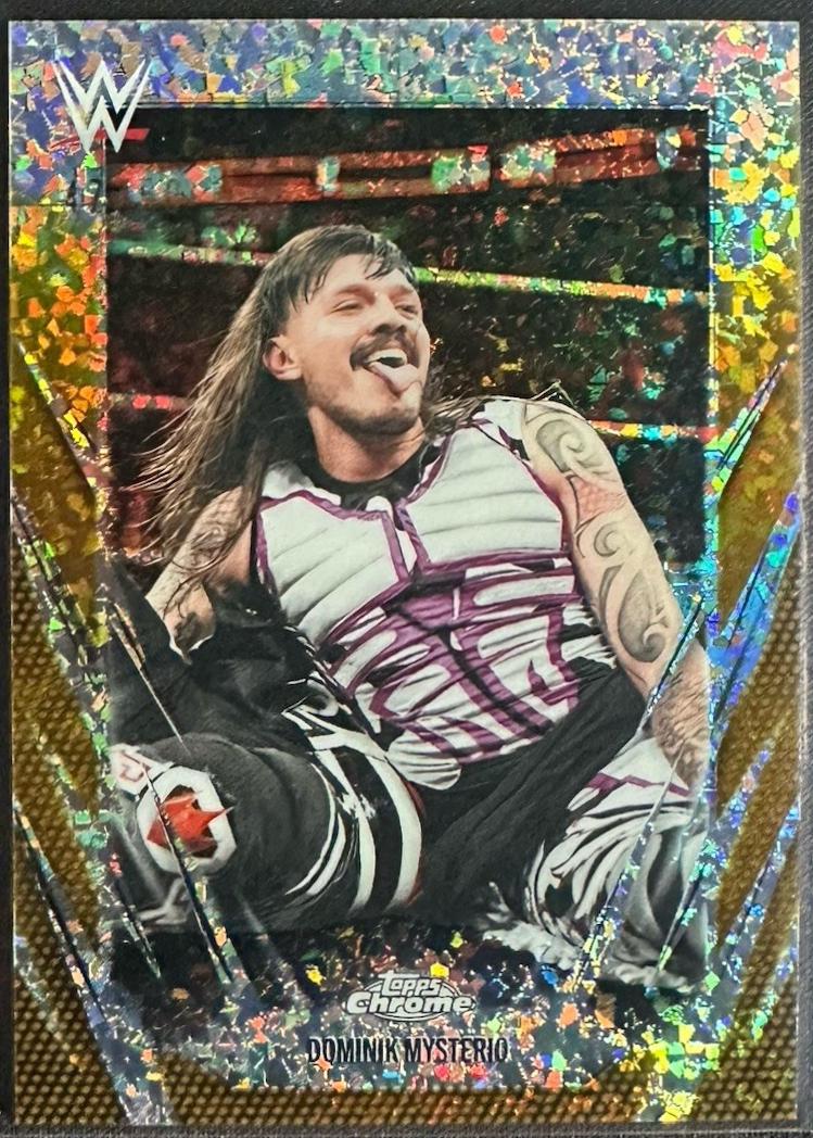 Dominik Mysterio [Gold Mini Diamond Refractor] #73