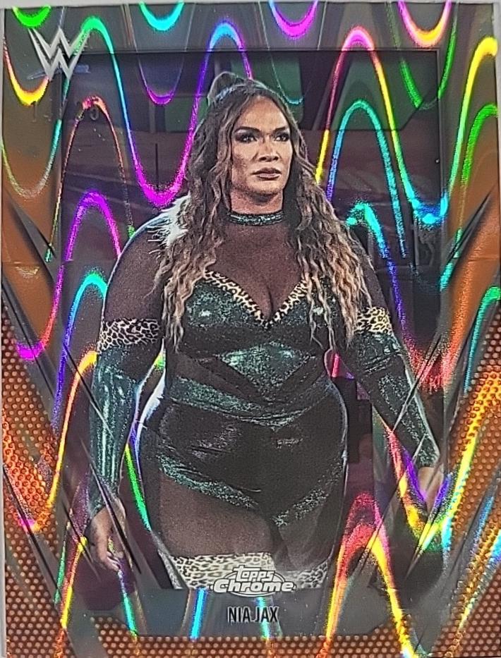 Nia Jax [Orange RayWave Refractor] #37