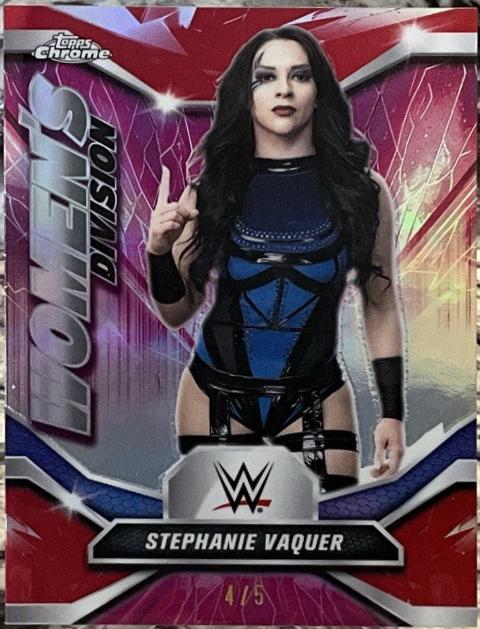 Stephanie Vaquer [Red Refractor] #WDV-13