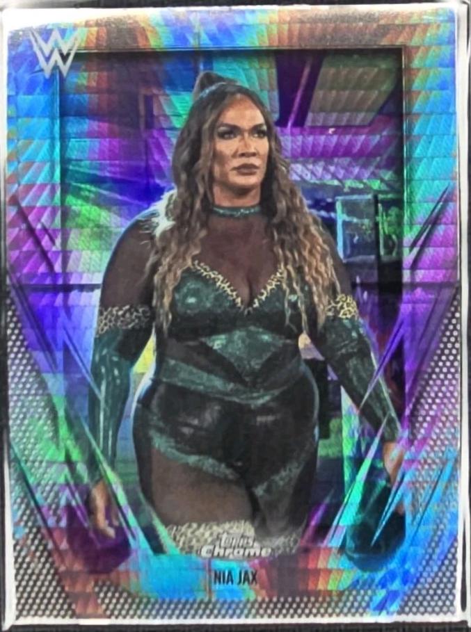 Nia Jax [Prism Refractor] #37