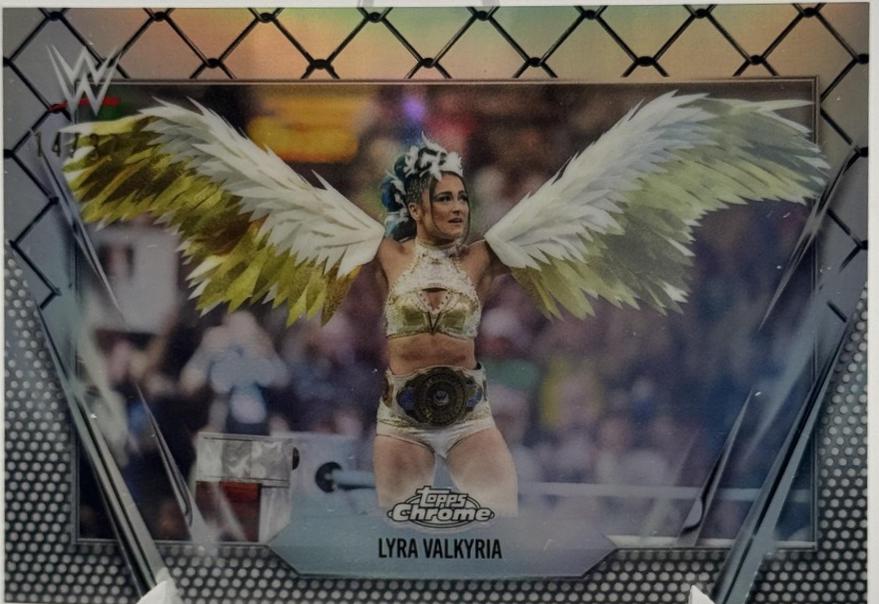 Lyra Valkyria [Steel Cage Refractor] #68