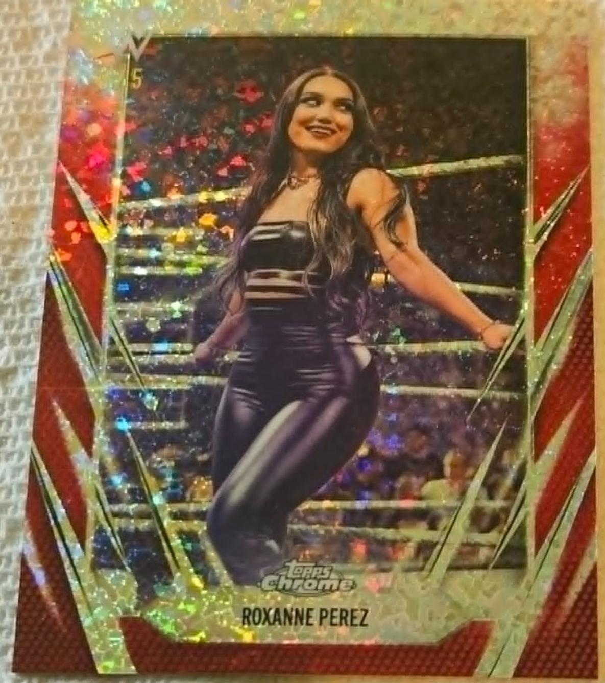 Roxanne Perez [Red Mini Diamond Refractor] #65