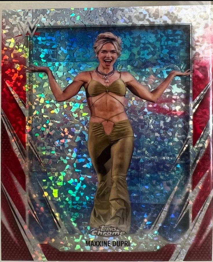Maxxine Dupri [Red Mini Diamond Refractor] #57