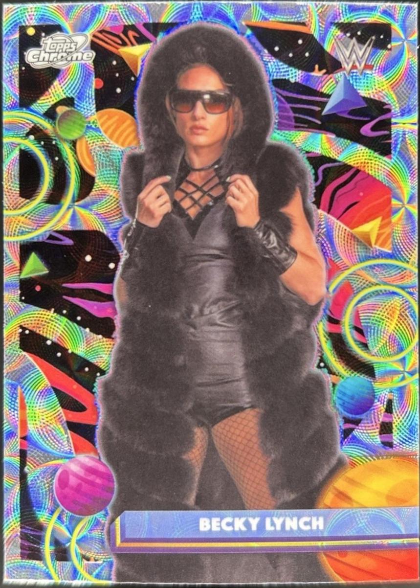 Becky Lynch [Nucleus Refractor] #15