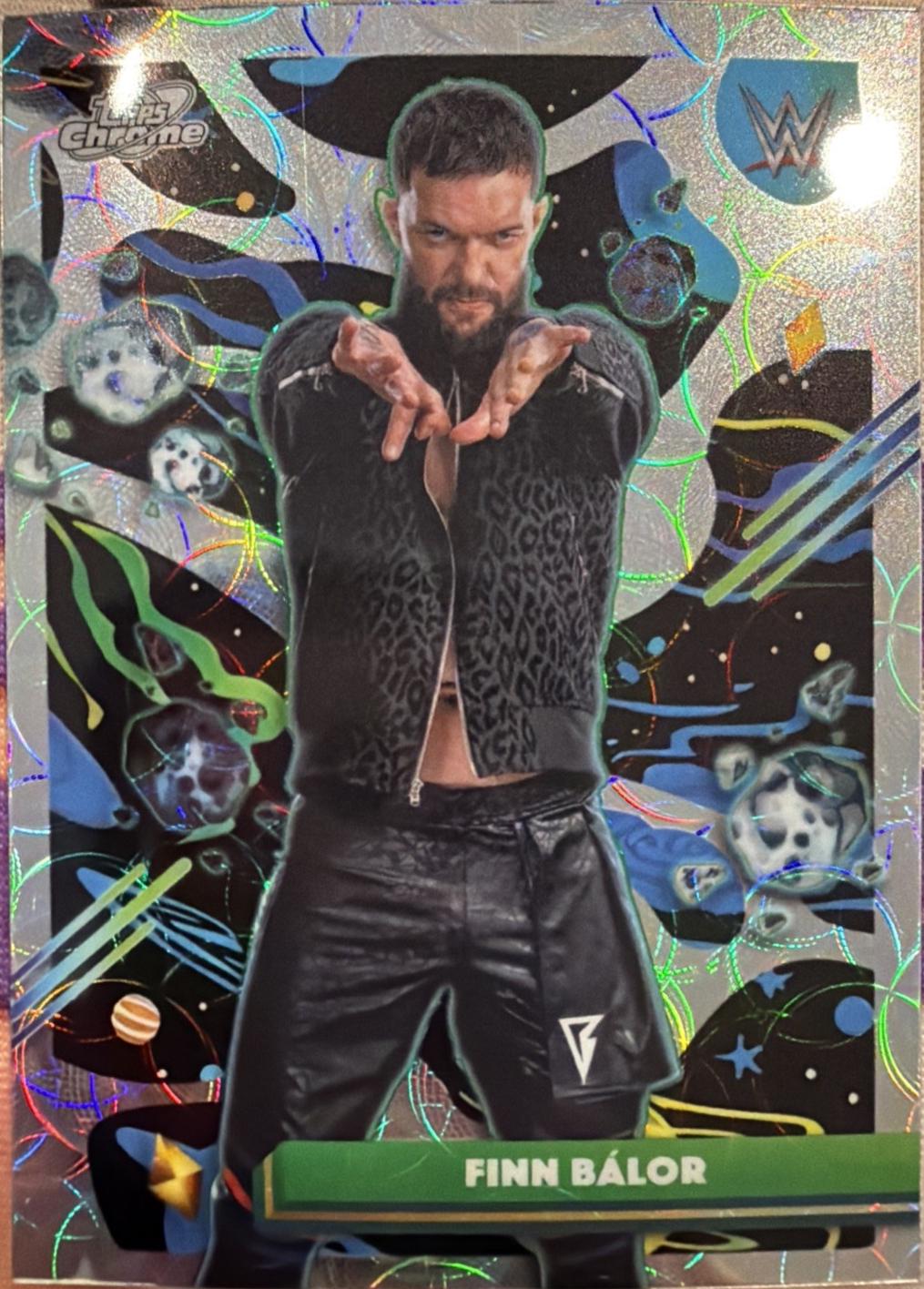Finn Balor [Nucleus Refractor] #56