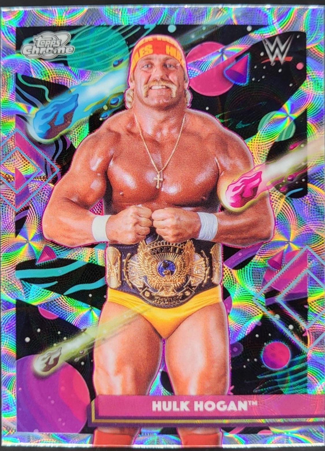 Hulk Hogan [Nucleus Refractor] #25