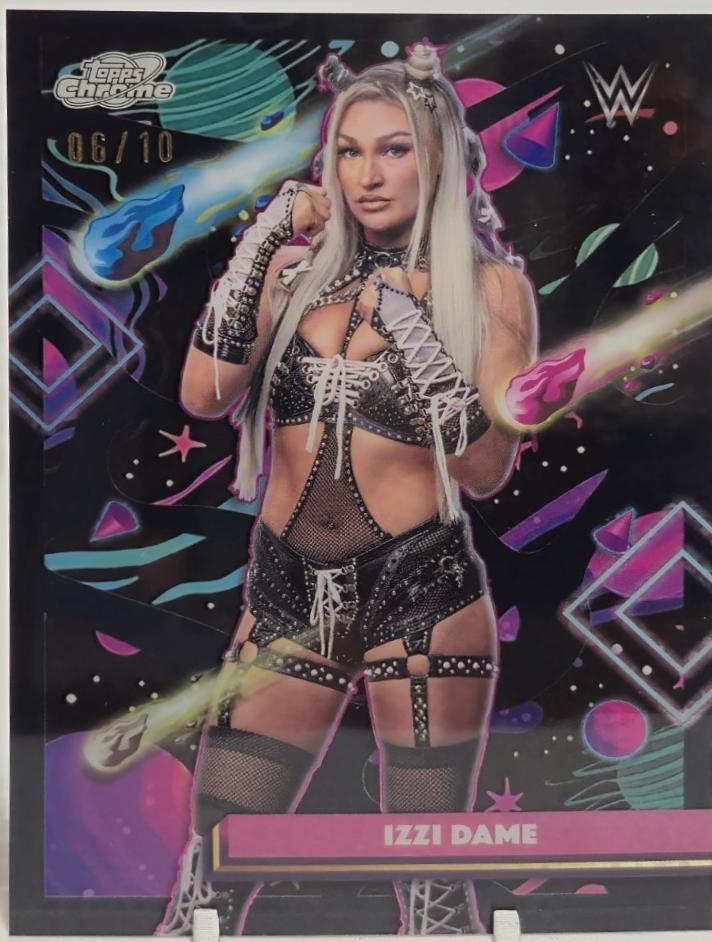 Izzi Dame [Black Eclipse Refractor] #41