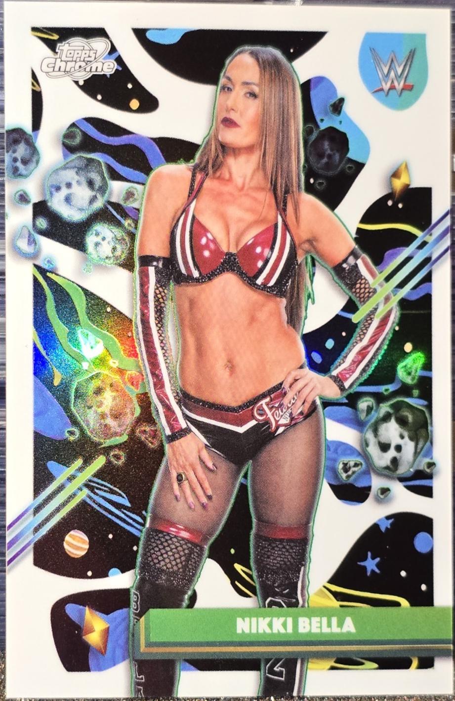 Nikki Bella [Refractor] #135