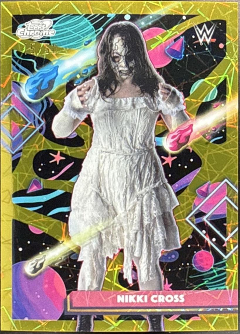Nikki Cross [Gold Interstellar Refractor] #62