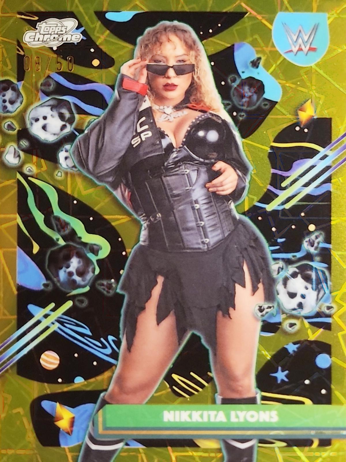Nikkita Lyons [Gold Interstellar Refractor] #171