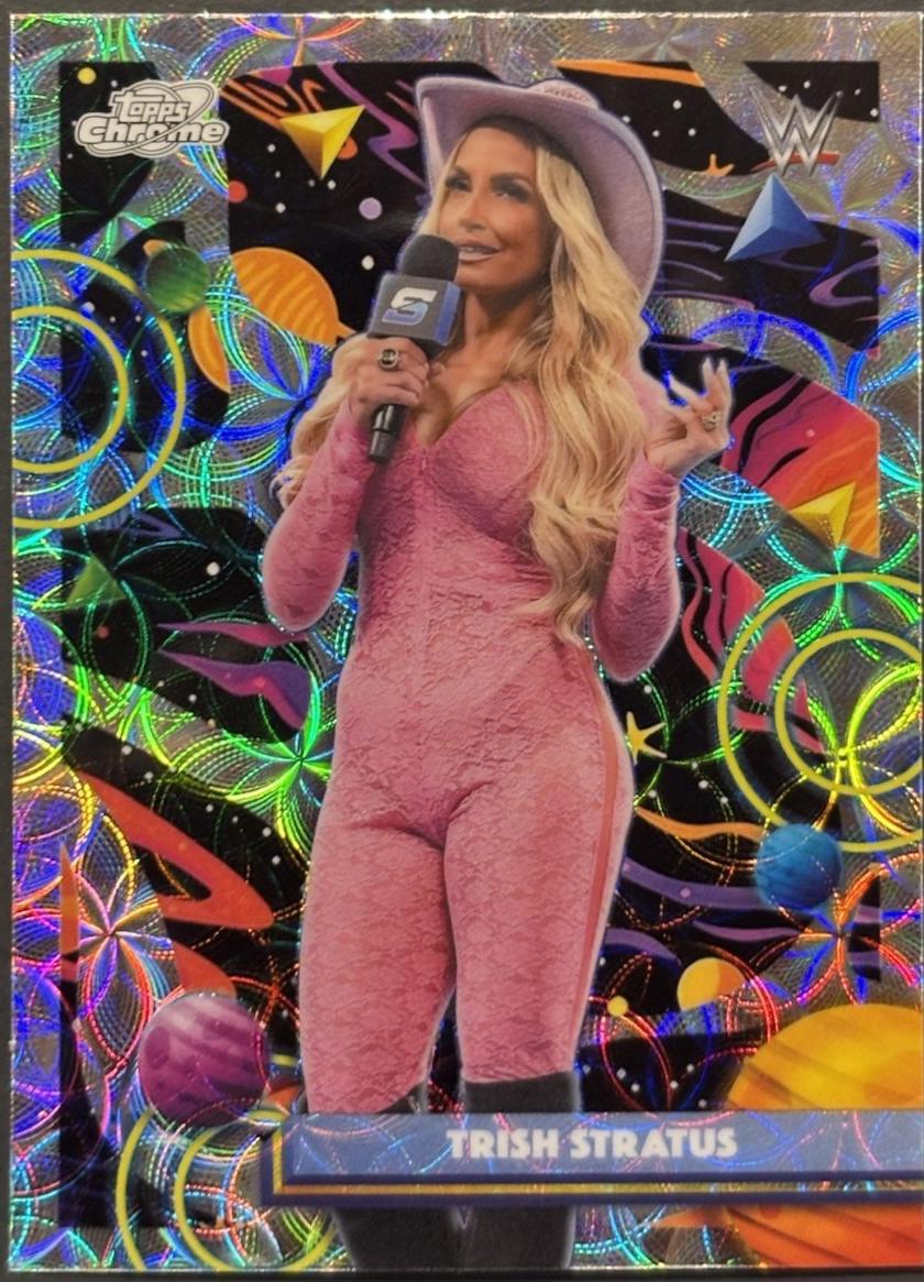Trish Stratus [Nucleus Refractor] #95
