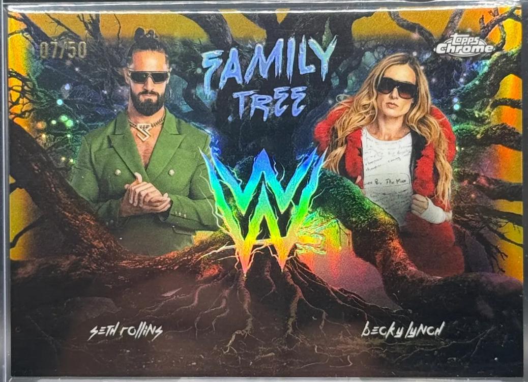 Becky Lynch / Seth Rollins [Gold] #FAM-RL